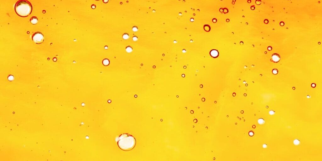 CBD Shatter: What it is & How to Use it | Concentrate Comparison